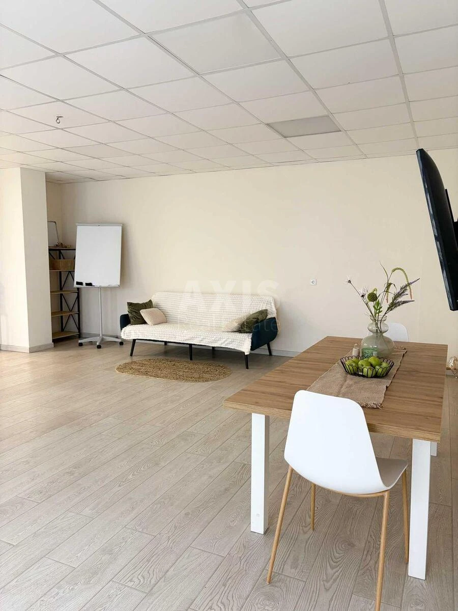1k apartment pr-t Berestejskij 90/1690764