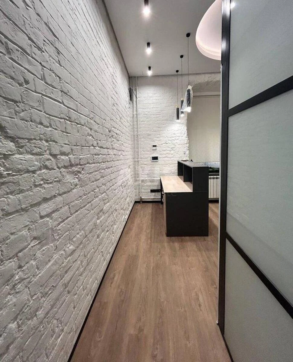 Офис ул. Богдана Ступки 3, 77м2690890