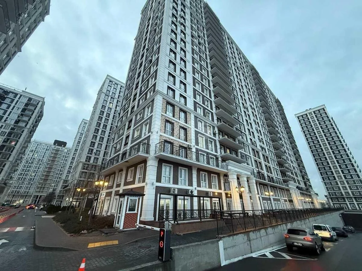 Об'єкт торгівлі вул. Михайла Максимовича 26, 47м2