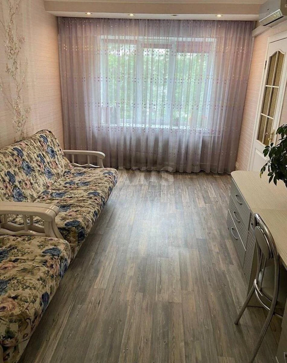 1k apartment vul. Grechka Marshala 9720523