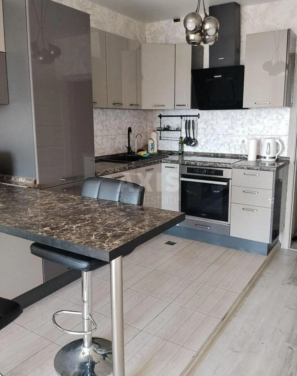 3k apartment vul. Pol'ova 73