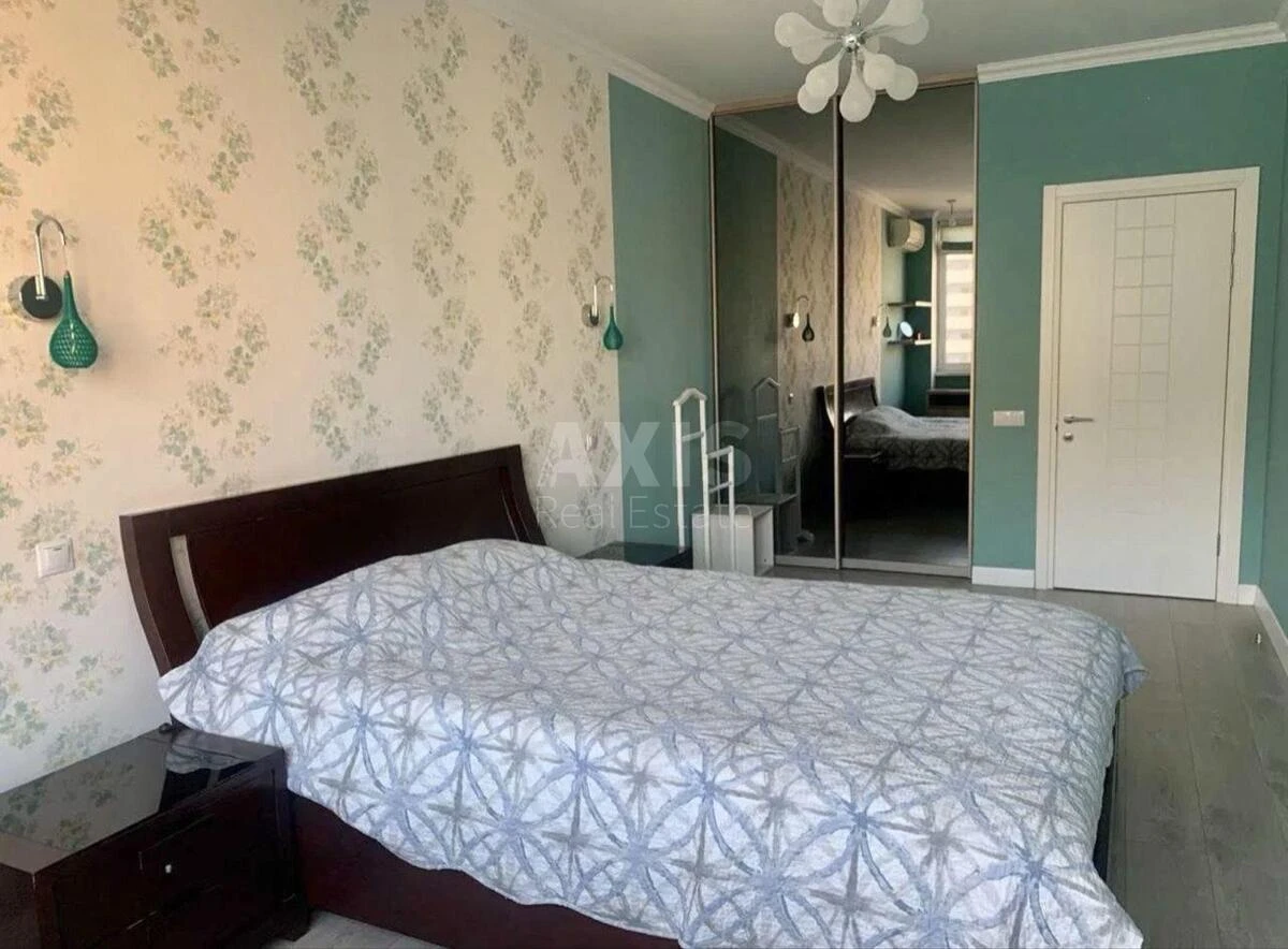 3к квартира ул. Ахматовой Анны 30645516