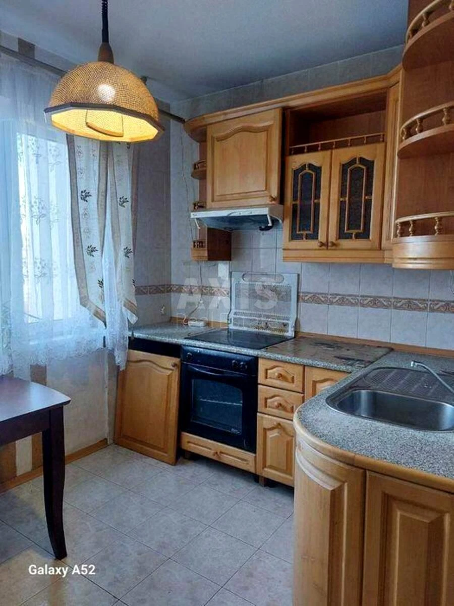 3к квартира пр-т Глушкова Академика 35644790