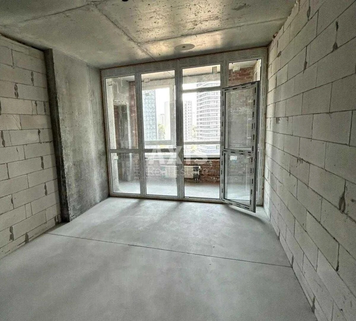 3k apartment nab. Dniprovs'ka Fifteen years628440