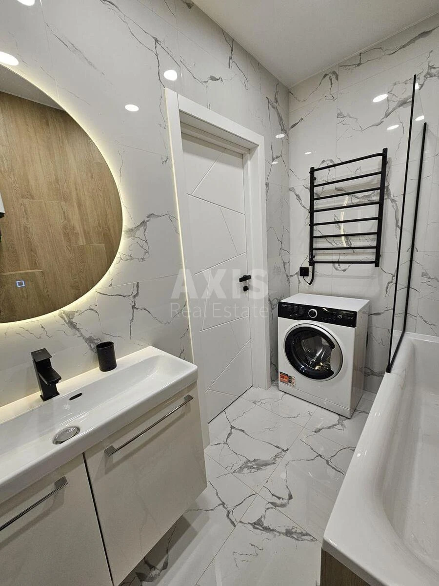 1к квартира ул. Александра Олеся 27А671739