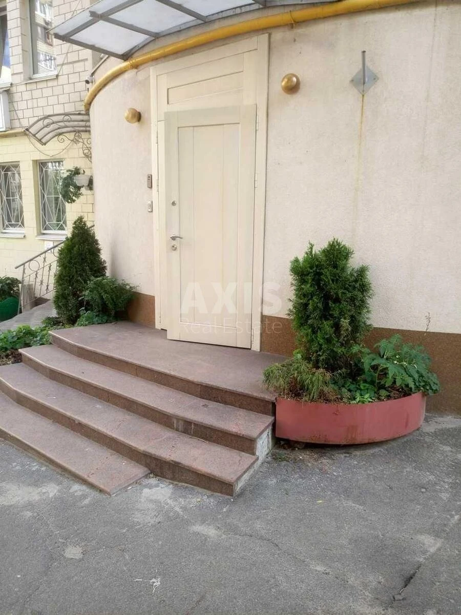 Office vul. Pecheniz'ka 16, 350m26722011