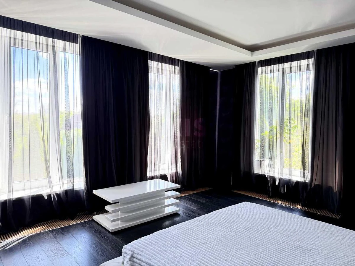 House vul. Aleksuhina Vasylja, 362m2, Kyiv city705424
