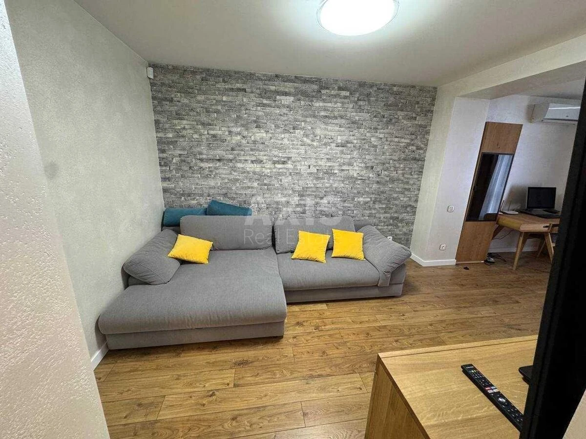 2к квартира ул. Радистов 32690623
