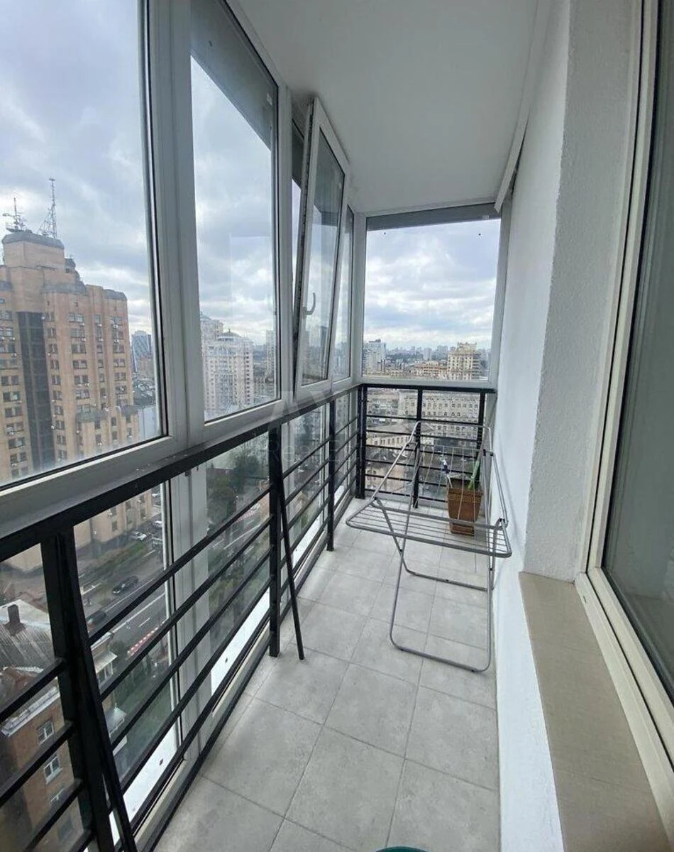 3k apartment vul. Sichovyh Stril'civ 52А7137116