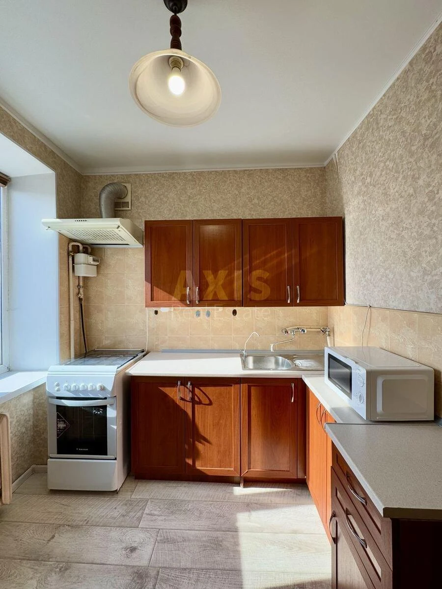 2к квартира пр-т Голосеевский 7467125