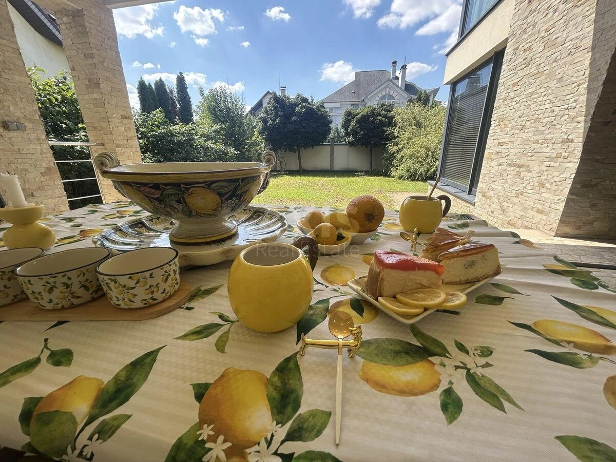 Дoм ул. Садовая 8-я, 320м2, город Киев585931