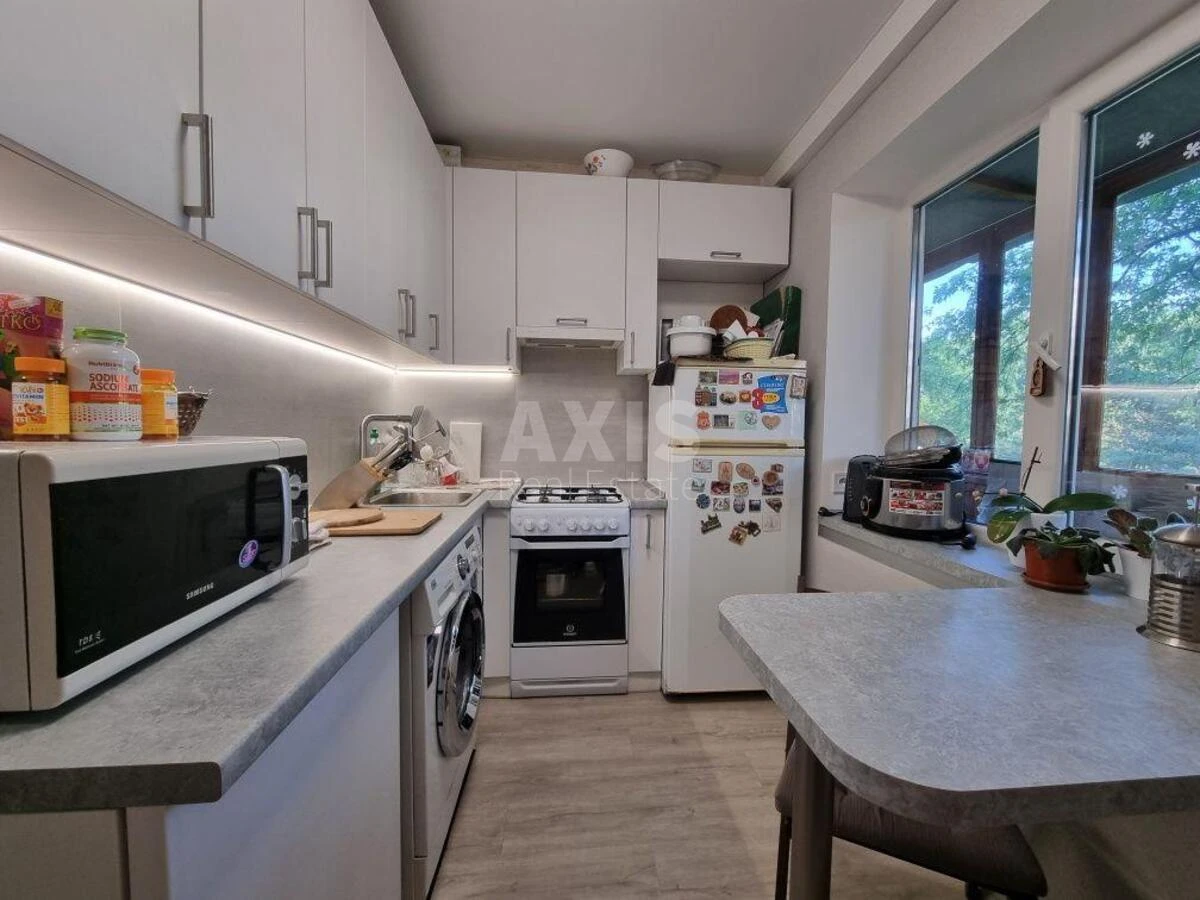 4к квартира ул. Рональда Рейгана 2070664