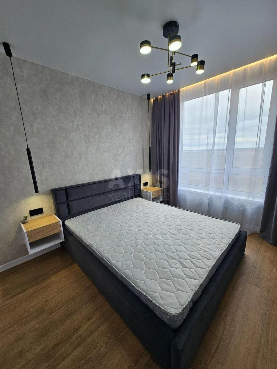 1k apartment vul. Oleksandra Olesja 27А671737