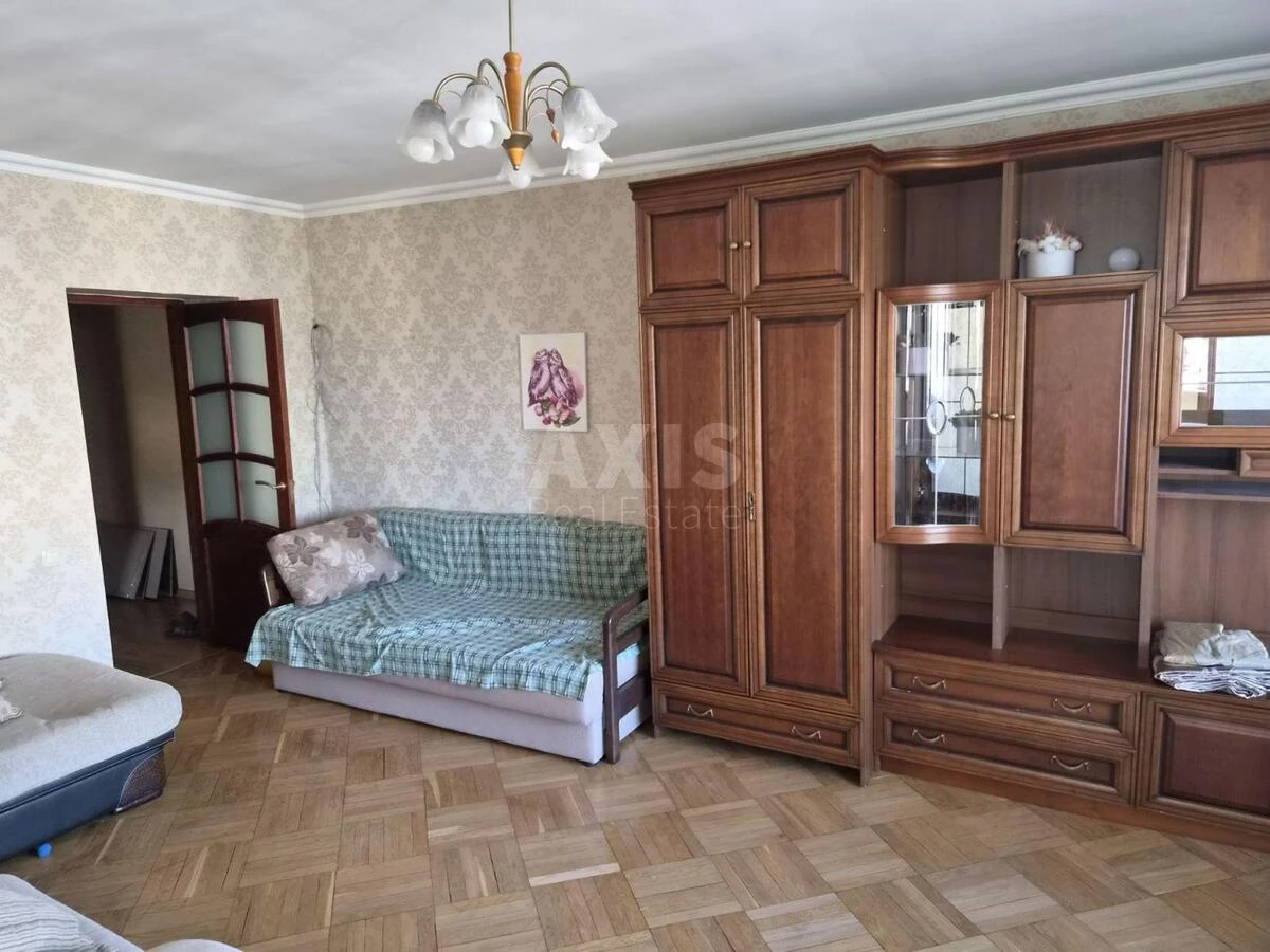 2k apartment pr-t Berestejskij 58719831