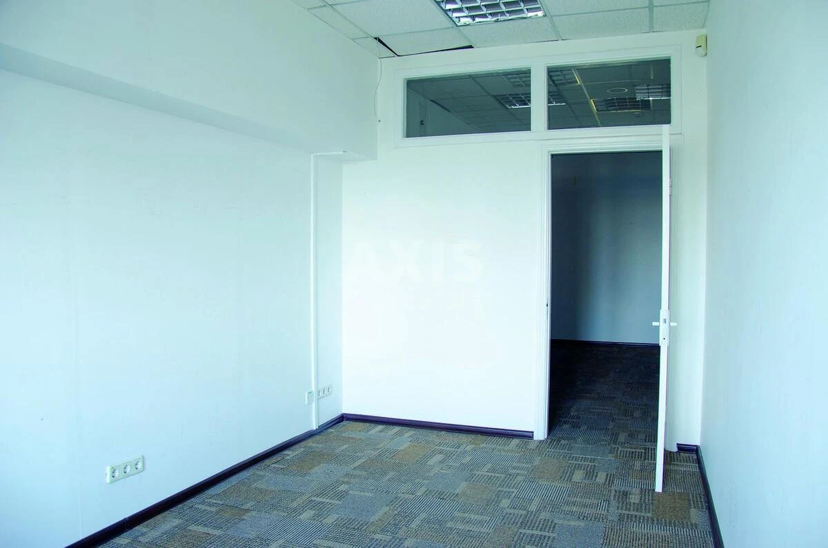 Office vul. Geroi'v Kosmosu 4, 74m2678037