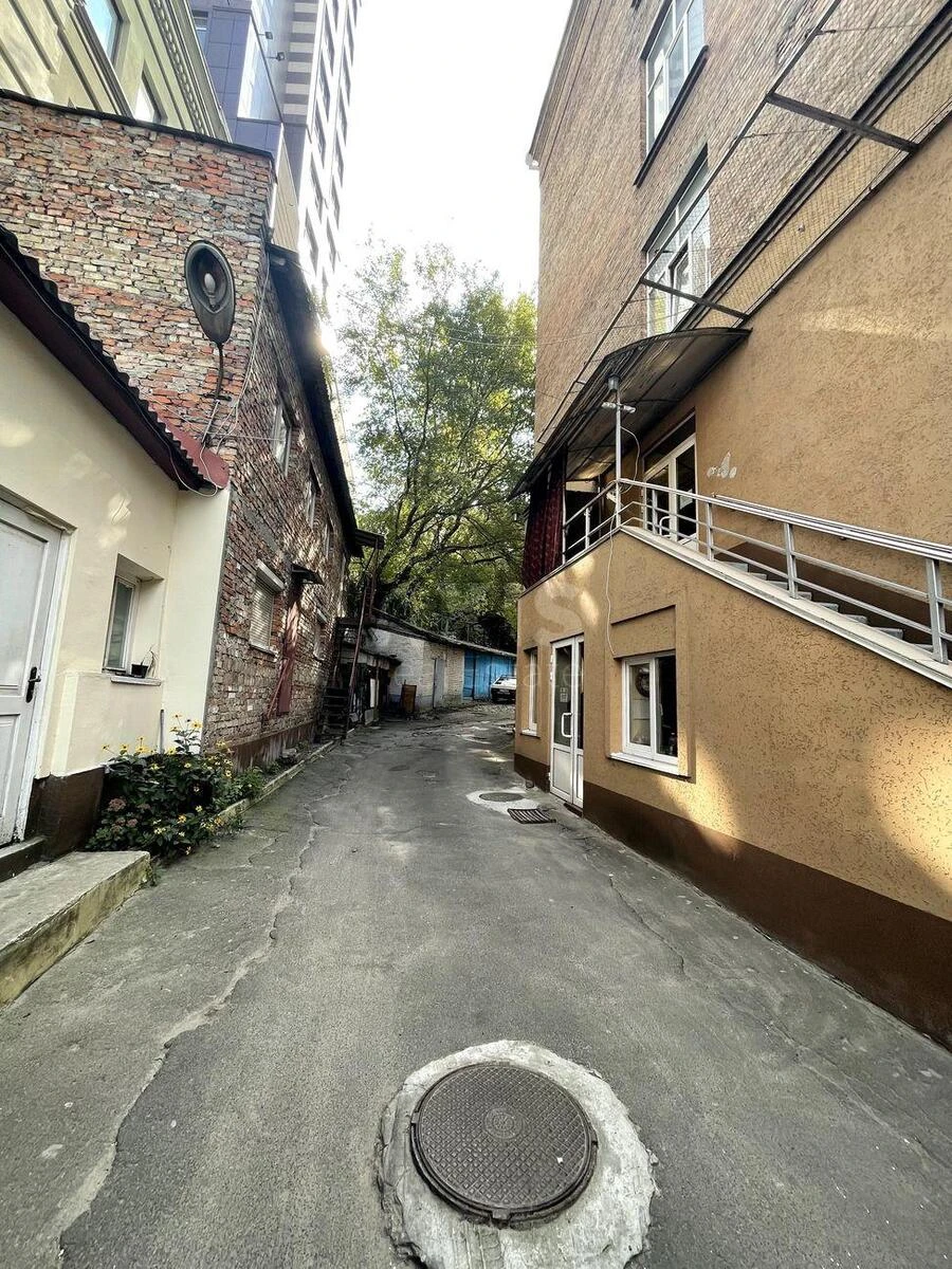 Объект сервиса ул. Глубочицкая 11, 4300м2611201