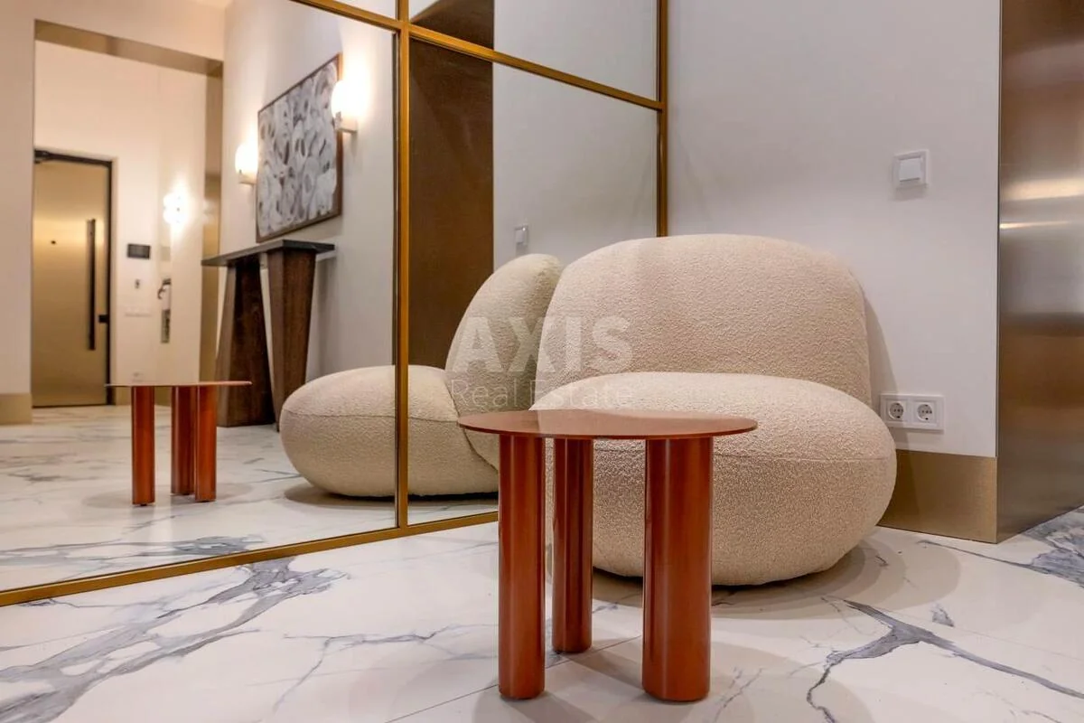 Офіс вул. В'ячеслава Липинського 14, 62м2