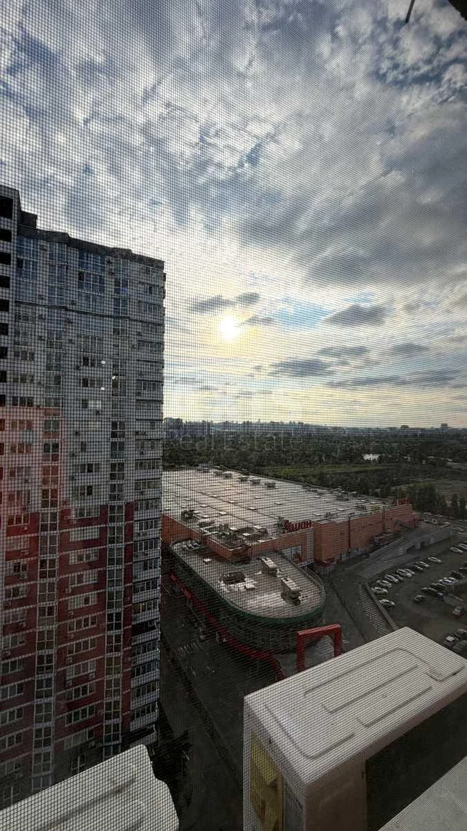 1к квартира ул. Драгоманова 27135012