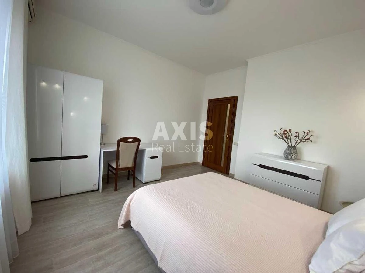 5k apartment vul. Dmytrivs'ka 696193811