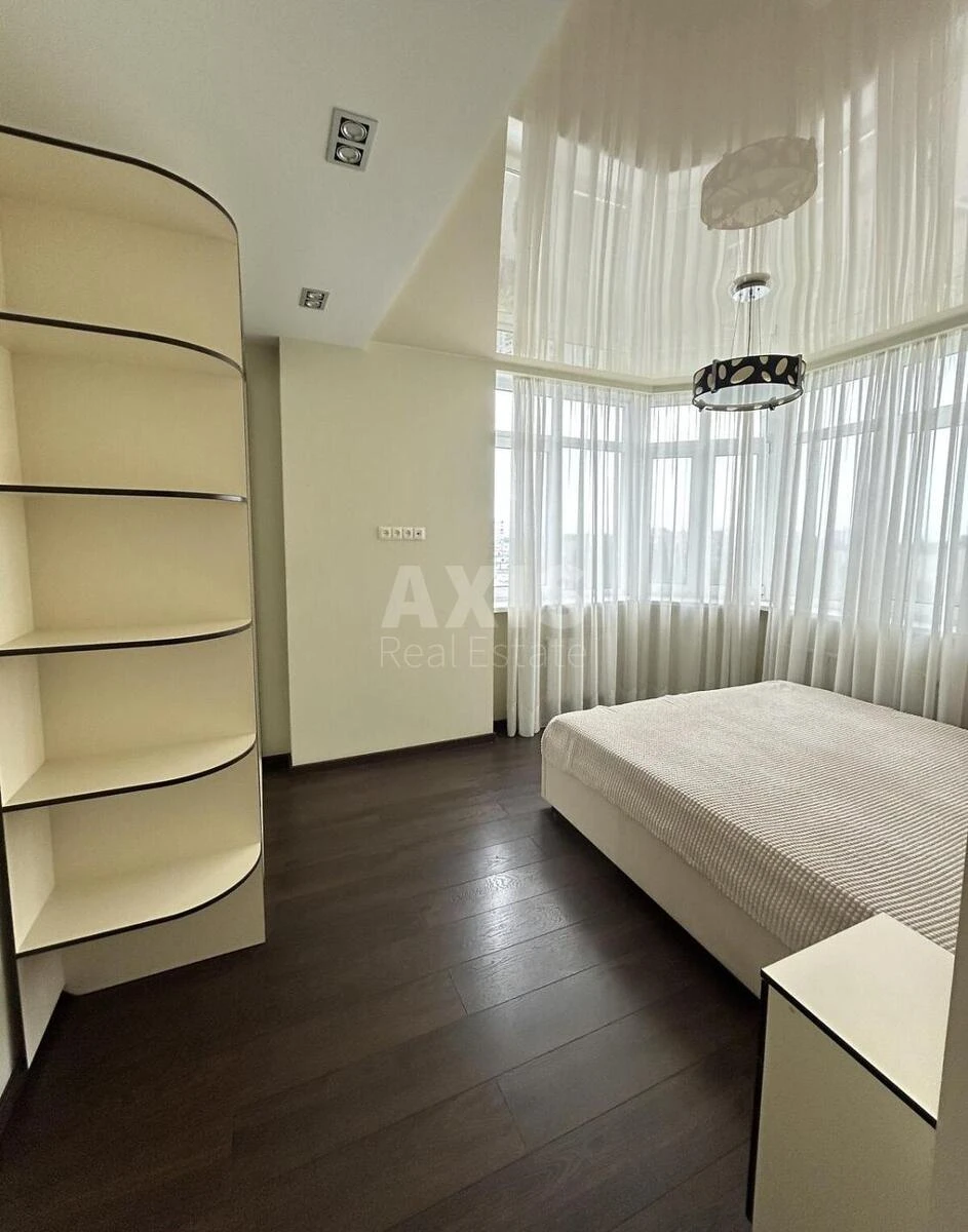 2k apartment vul. Feodosijs'ka 3В711353