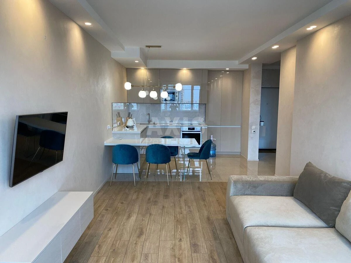 2k apartment pr-t Berestejskij 5Б702151