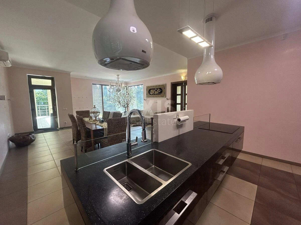 House vul. Sadova 8-a, 320m2, Kyiv city585932