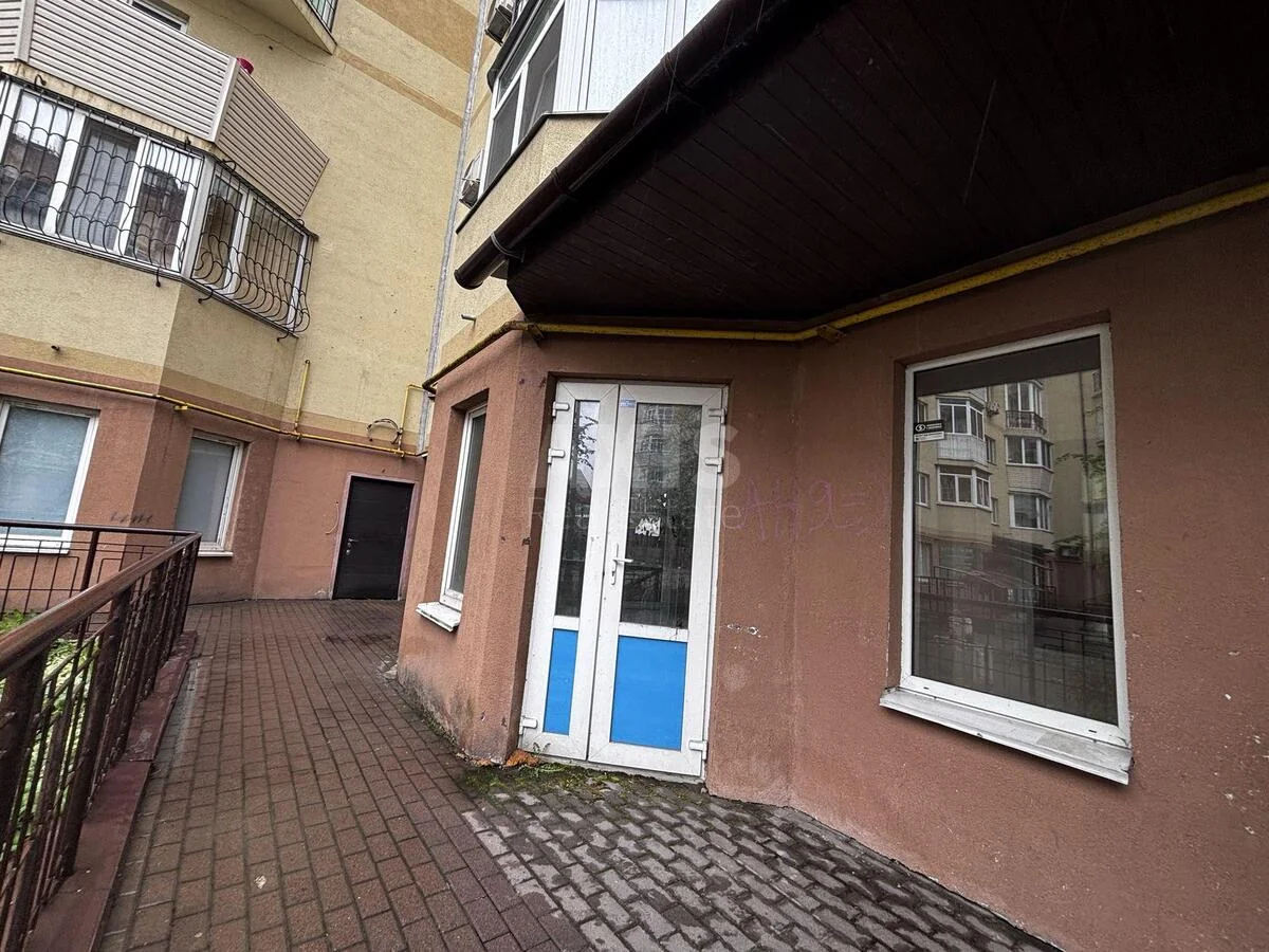 Trade object vul. Djachenka Ivana 20Б, 74m2