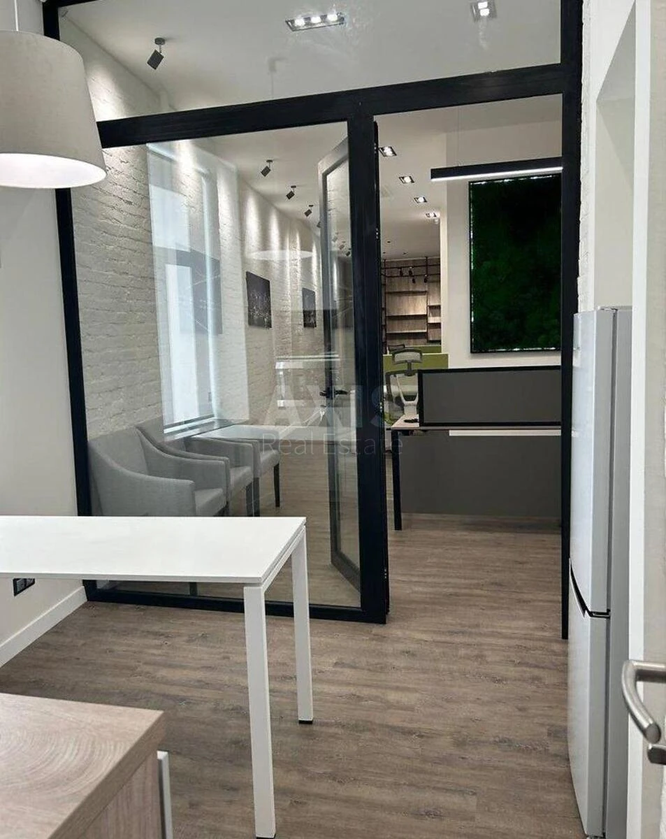 Office vul. Sichovyh Stril'civ 11А, 73m2690909