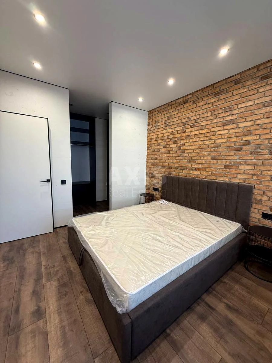 2к квартира наб. Днепровская 15Е6898817