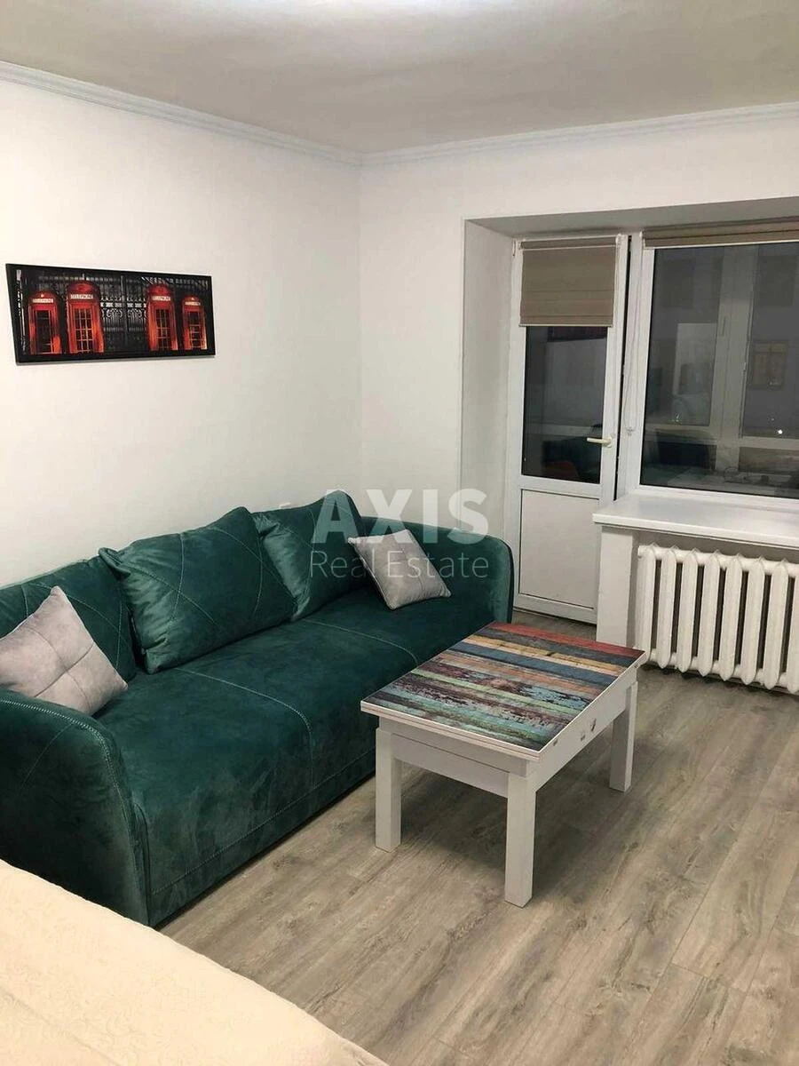 1k apartment uzv. Klovs'kyj 12A671923