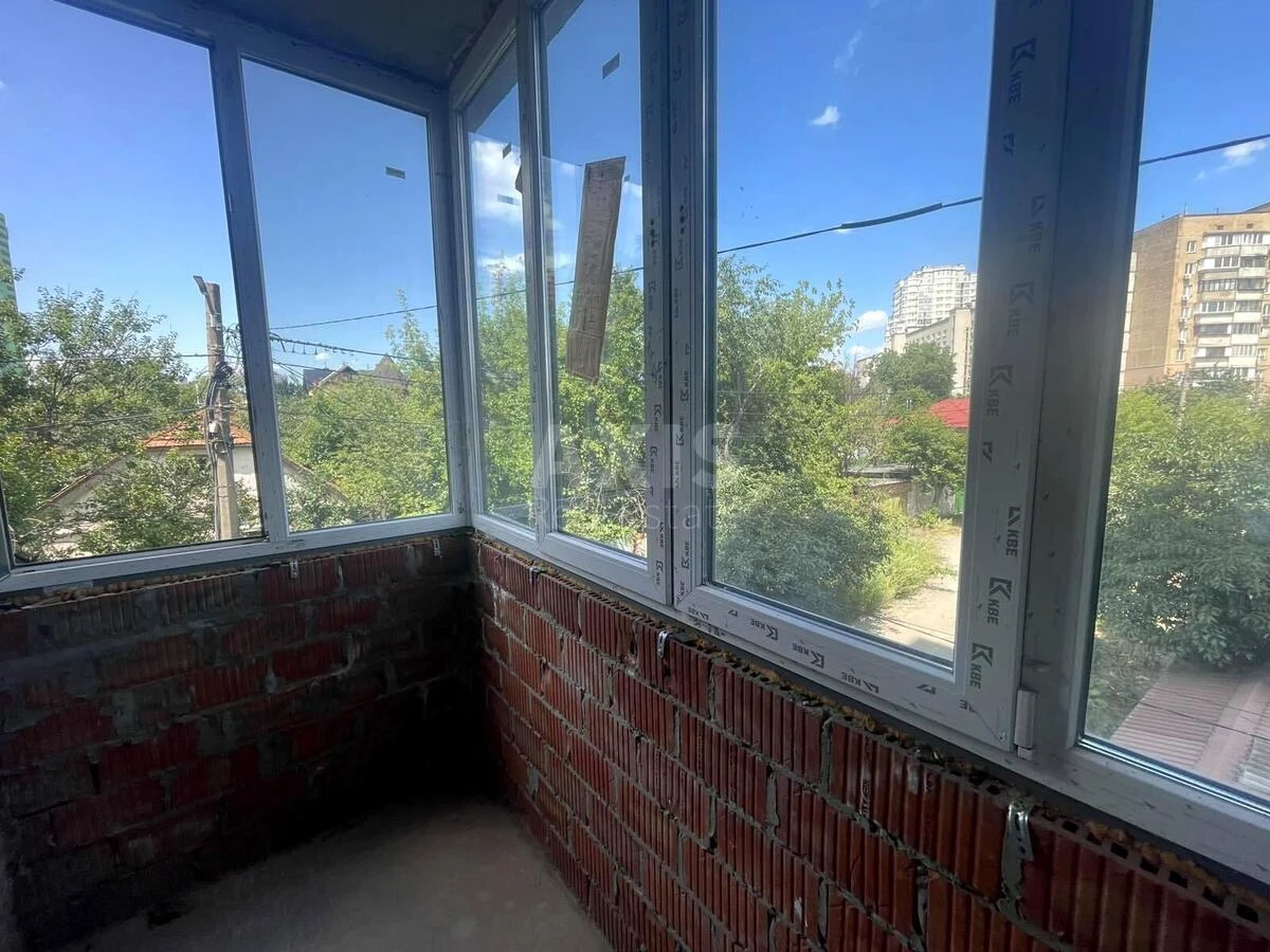 2к квартира ул. Августина Волошина 32А677318