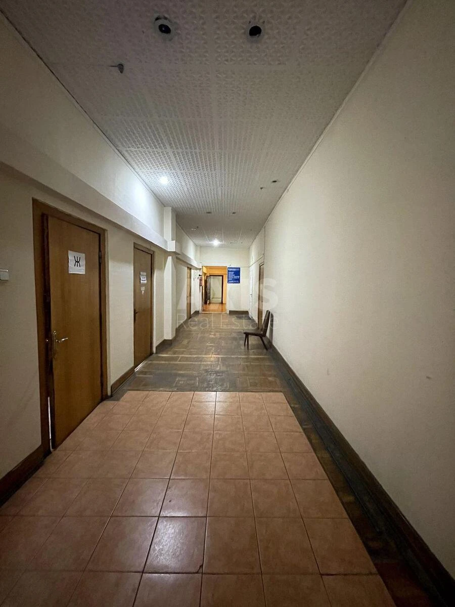 Service object vul. Glybochyc'ka 11, 4300m2611202