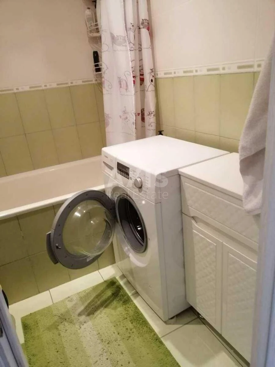 2k apartment vul. Matejuka Mykoly 5Б481678