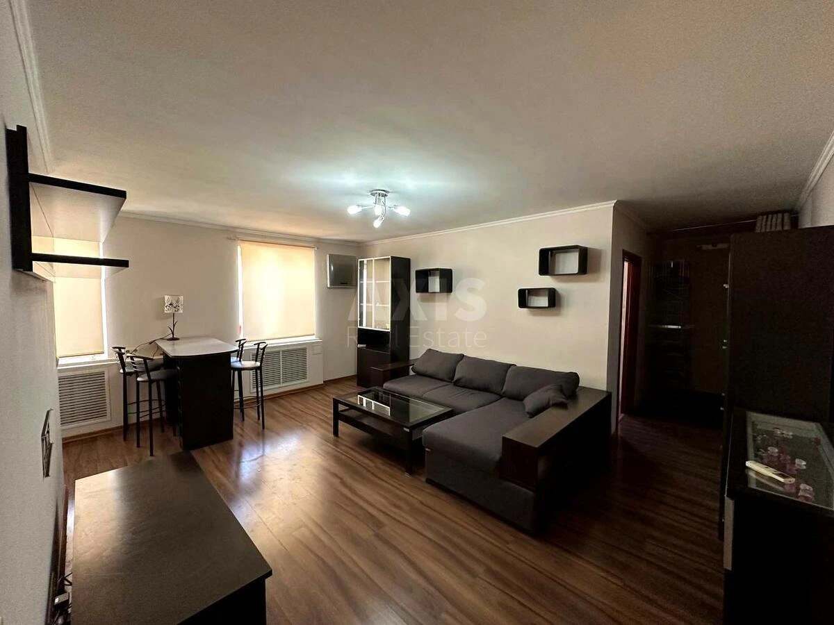 3k apartment vul. Jevgena Konoval'cja 15/4665470