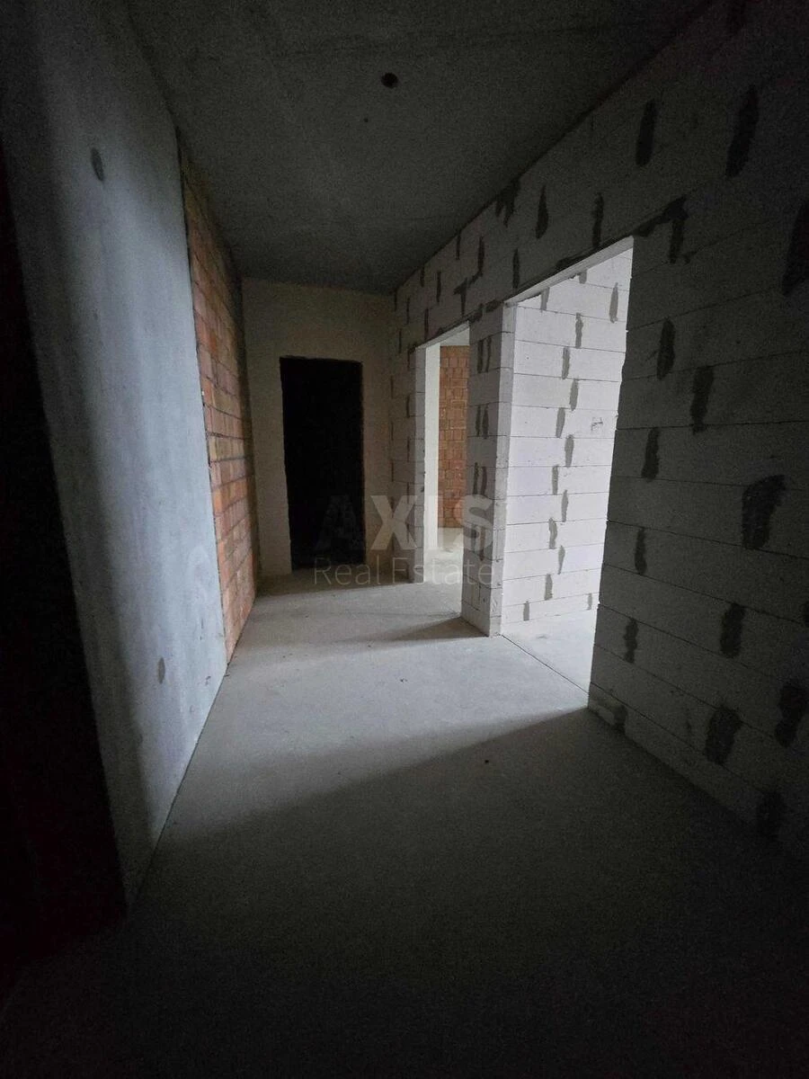 1k apartment nab. Dniprovs'ka 17В670876