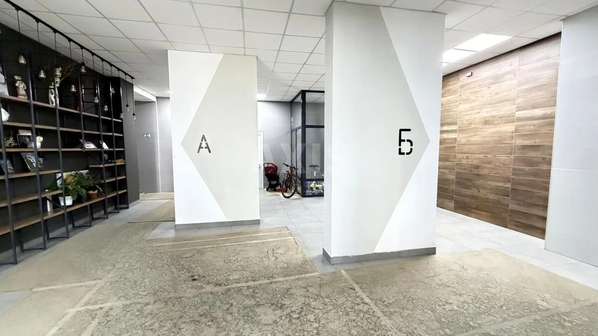 1k apartment pr-t Yevropeyskoho Soyuzu 53/466640110