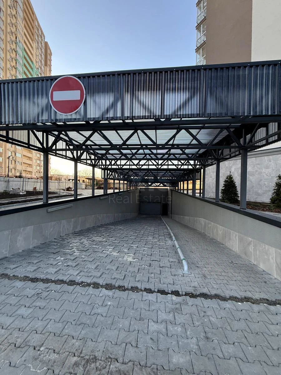 1к квартира ул. Заболотного Академика 15640510