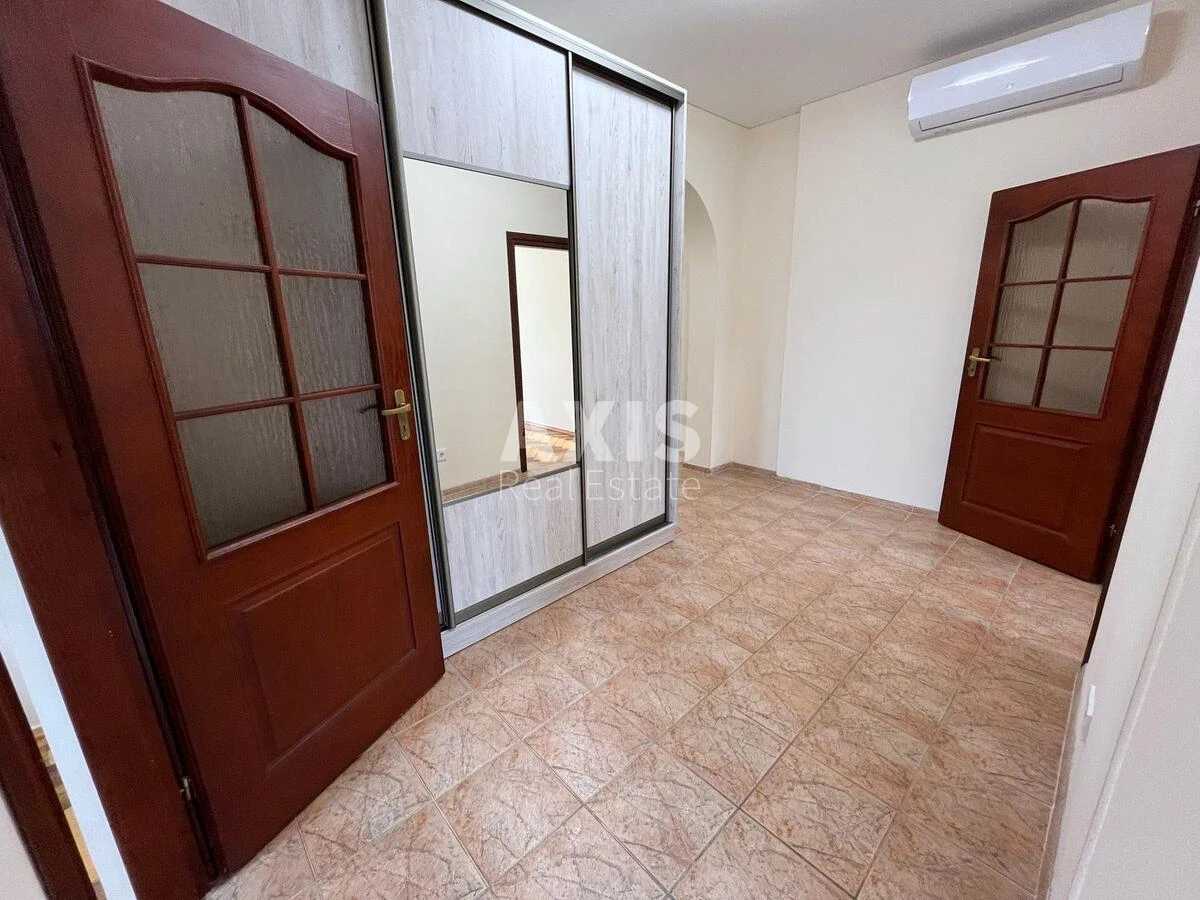 3к квартира ул. Кондратюка Юрия 18А579066