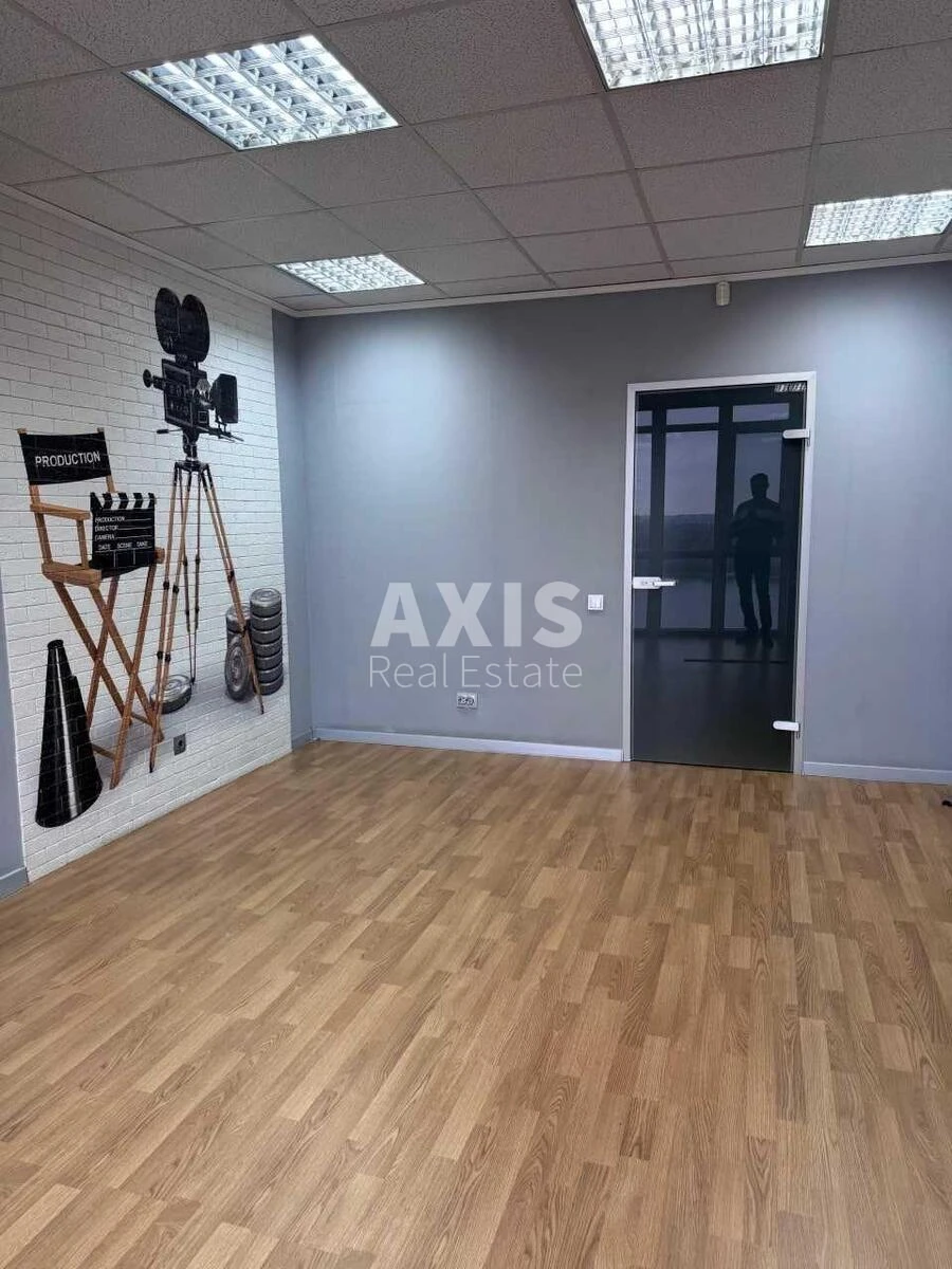 Офис пр-т Владимира Ивасюка Двумерный, 122м2612140