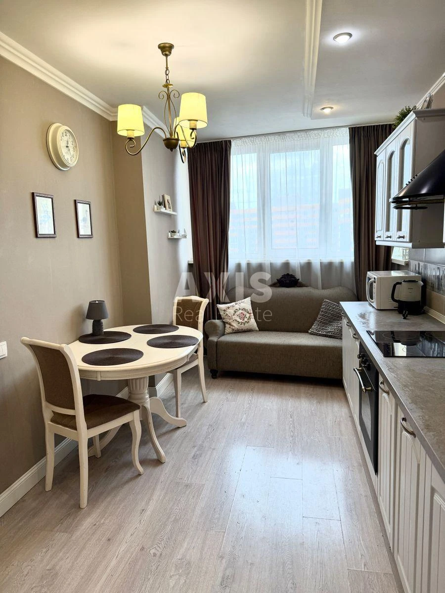 2k apartment vul. Shums'kogo Jurija 3Г520300