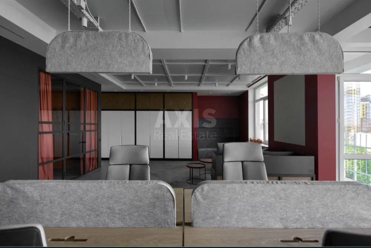 Office vul. Sichovyh Stril'civ 84А, 217m26811811