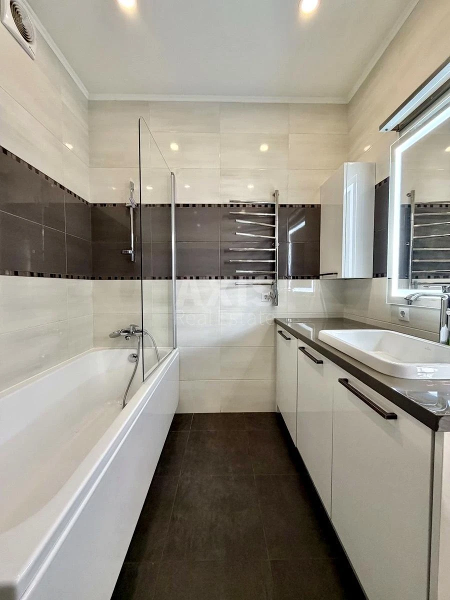 3k apartment vul. Oleksy Tykhoho 40/16666407