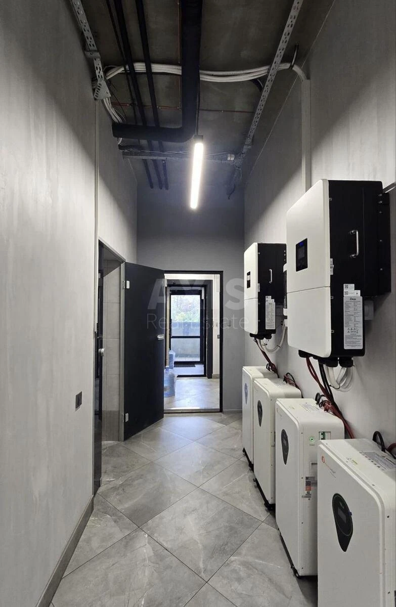 Office vul. Krasylivs'ka 9, 700m27175117