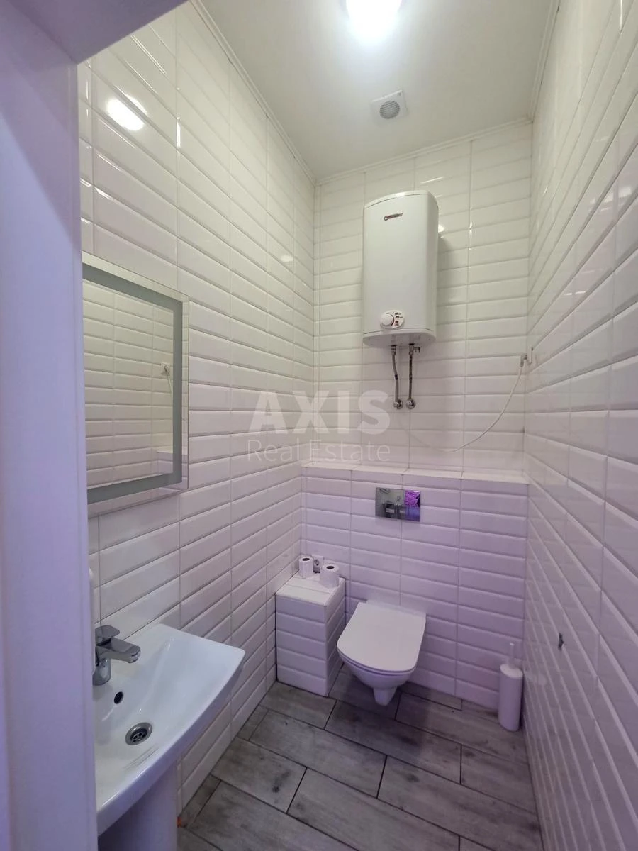 Объект торговли ул. Андрея Верхогляда 4Б, 160м26692912