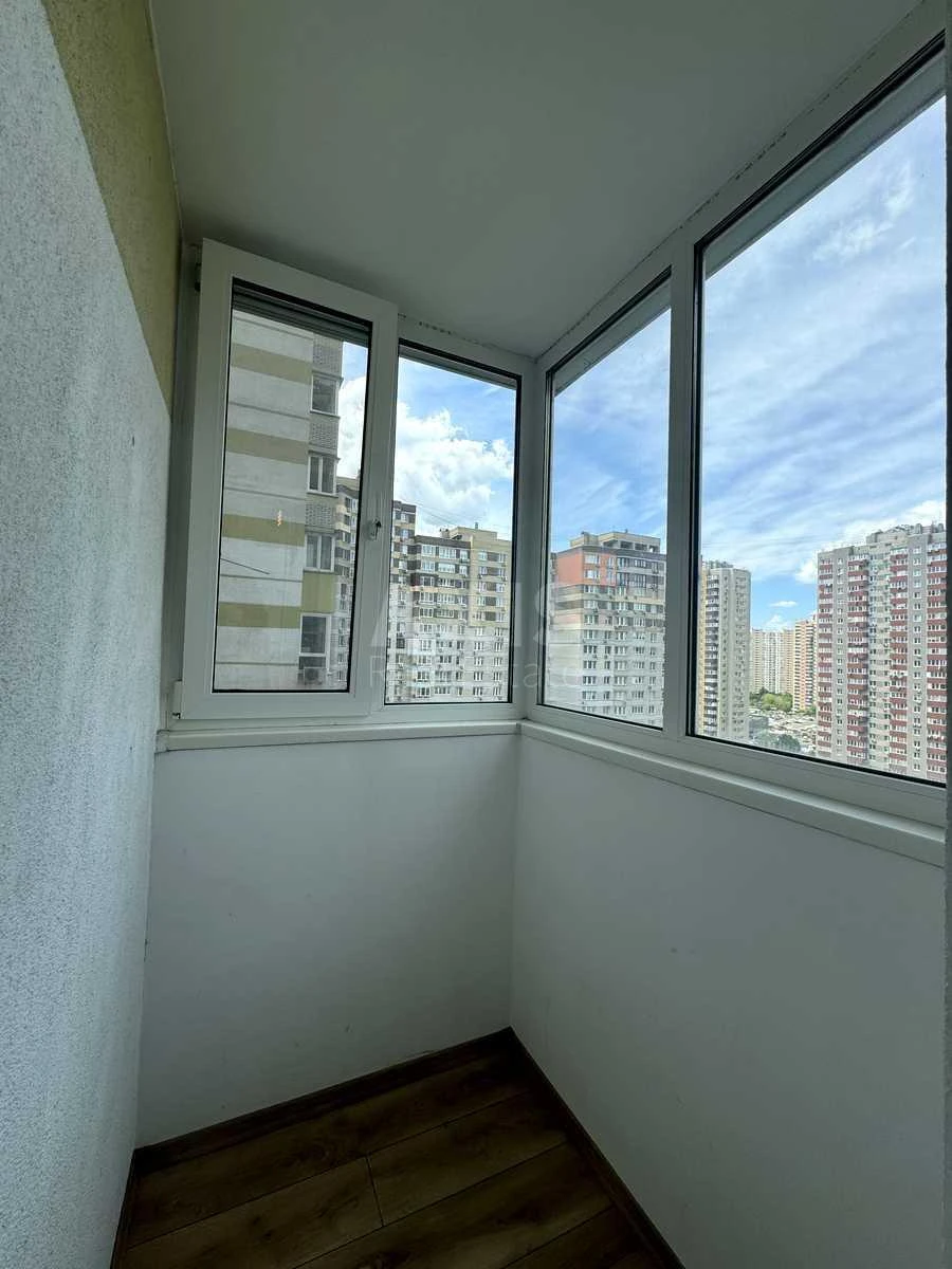 2k apartment vul. Ahmatovoi' Anny 22715565