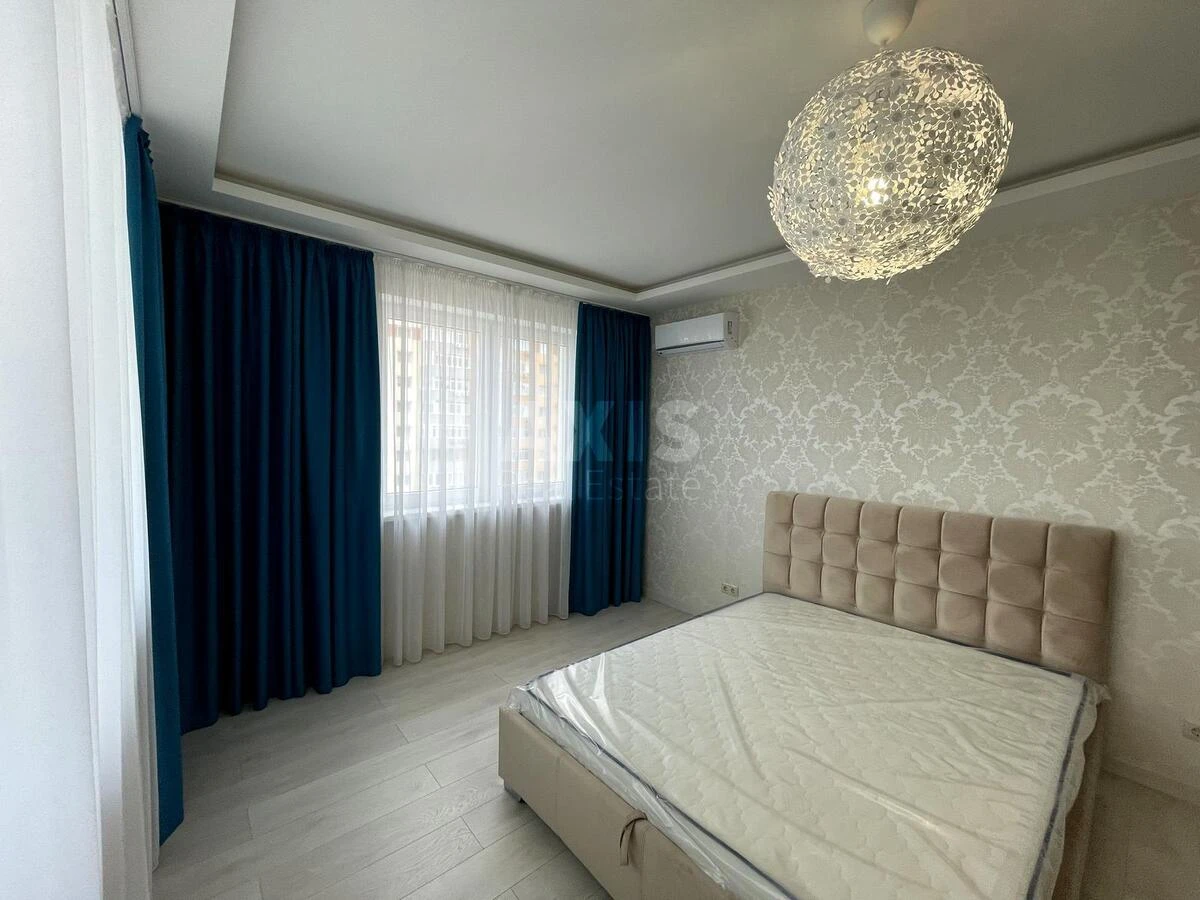 3к квартира ул. Кондратюка Юрия 3654582