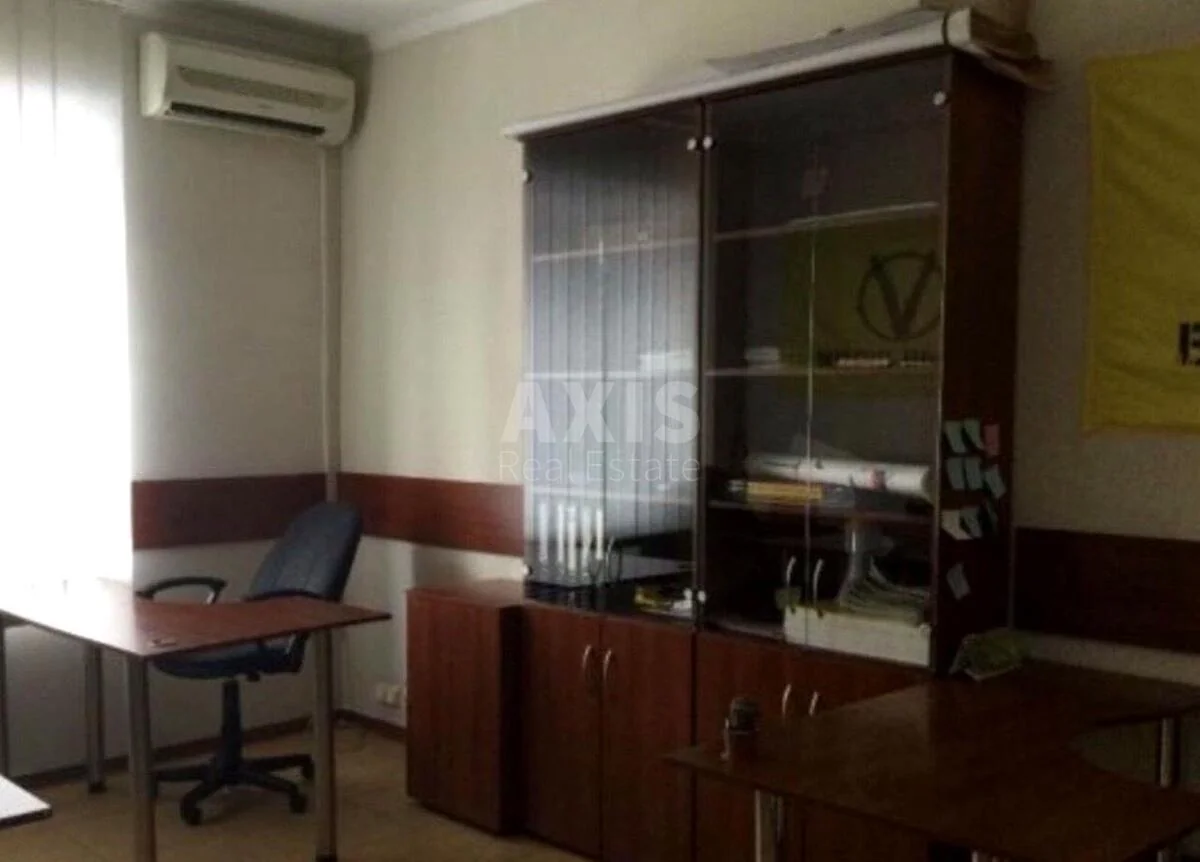 Office vul. Instytuts'ka 24/7, 63m2