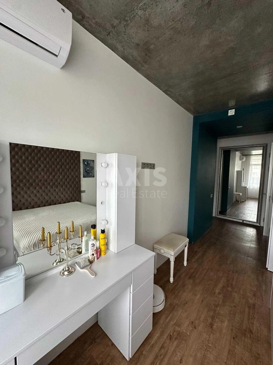 3k apartment vul. Sikors'kogo Igorja Aviakonstruktora 4Б6006515