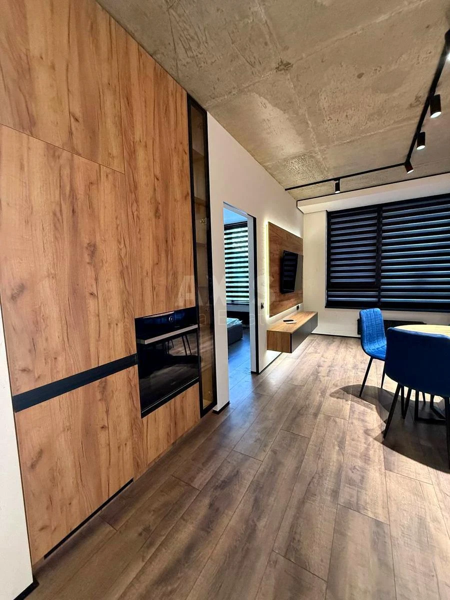 2k apartment nab. Dniprovs'ka 15Е689883