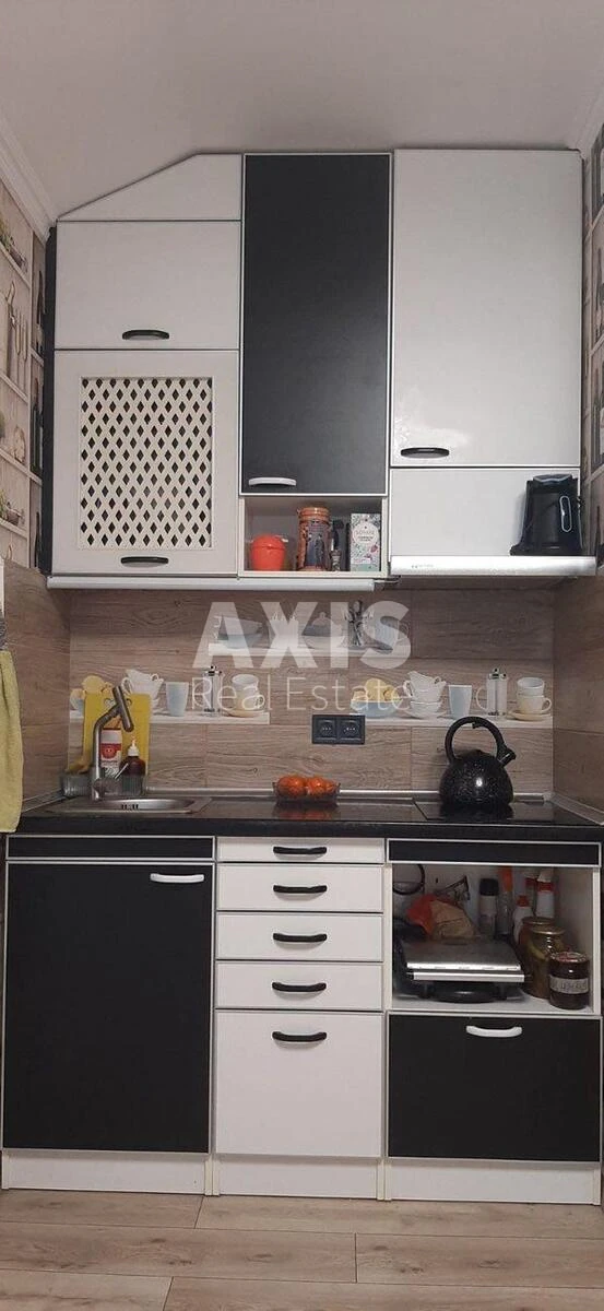 1k apartment prov. Mykoly Buracheka 466135